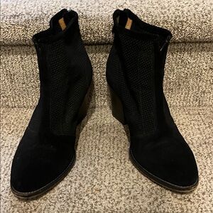 Aquatalia Black Fia boots 10